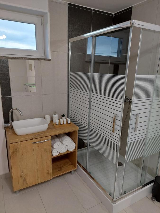 Apartma Vali Lägenhet Gradisca Exteriör bild