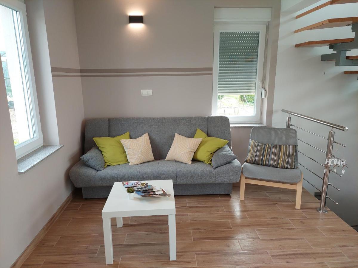 Apartma Vali Lägenhet Gradisca Exteriör bild