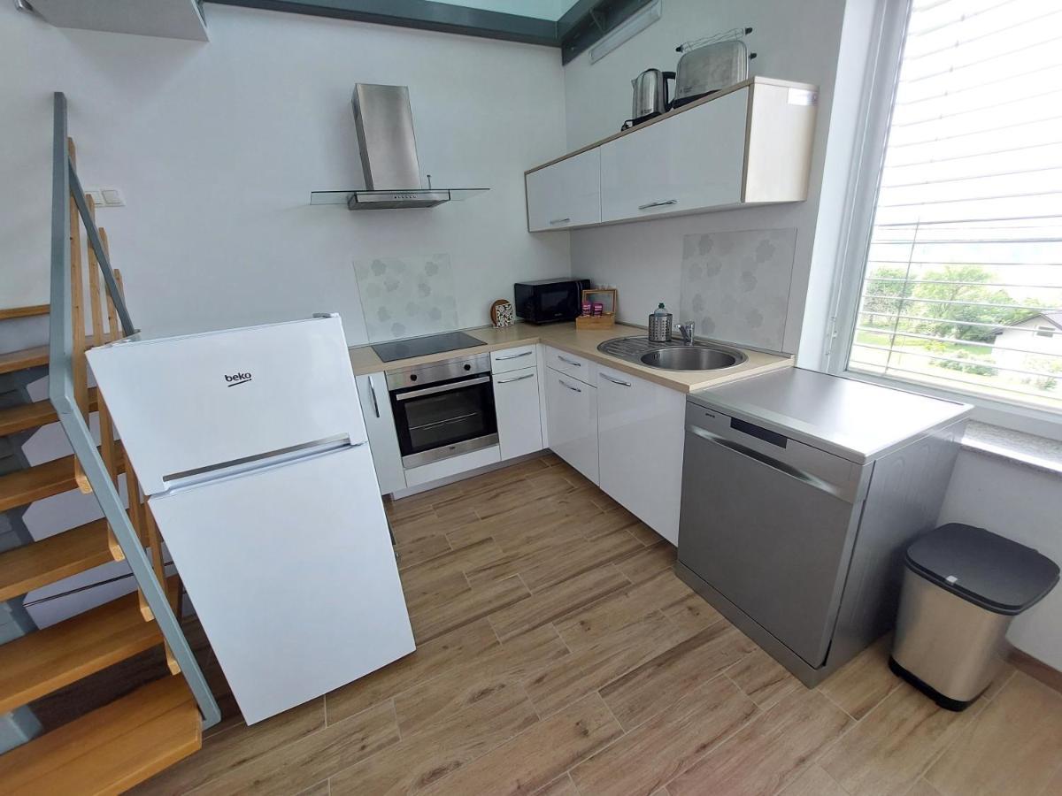 Apartma Vali Lägenhet Gradisca Exteriör bild